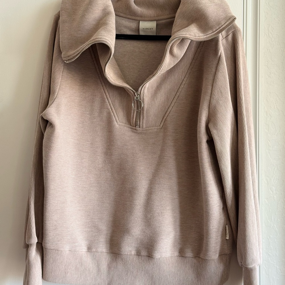 Varley vine half zip